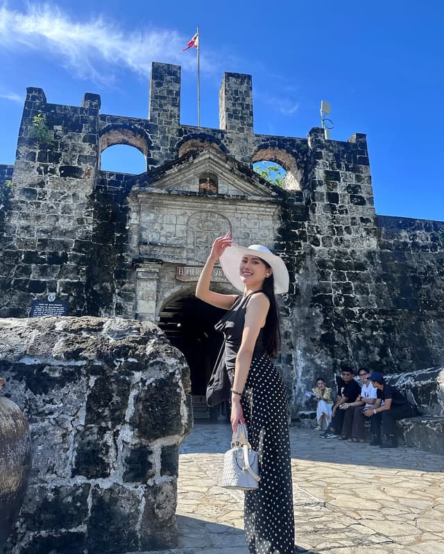 an image of meeeeetamm